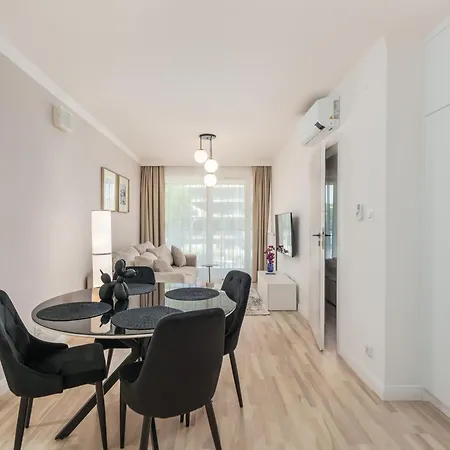 Apart111 Apartamenty Kasprowicza 20C Basen W Cenie Kolobrzeg Exterior photo